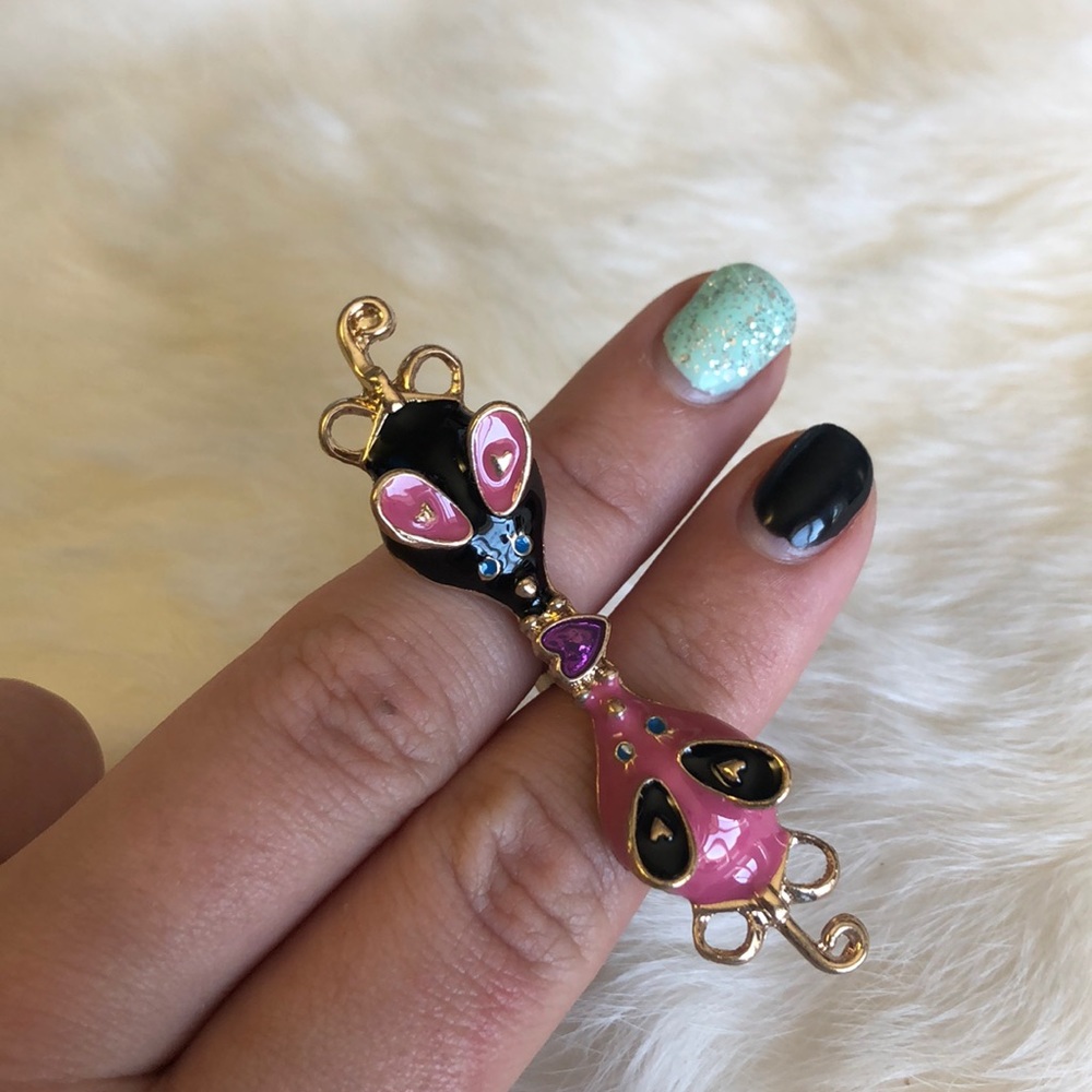 Betsey Johnson mouse double ring
